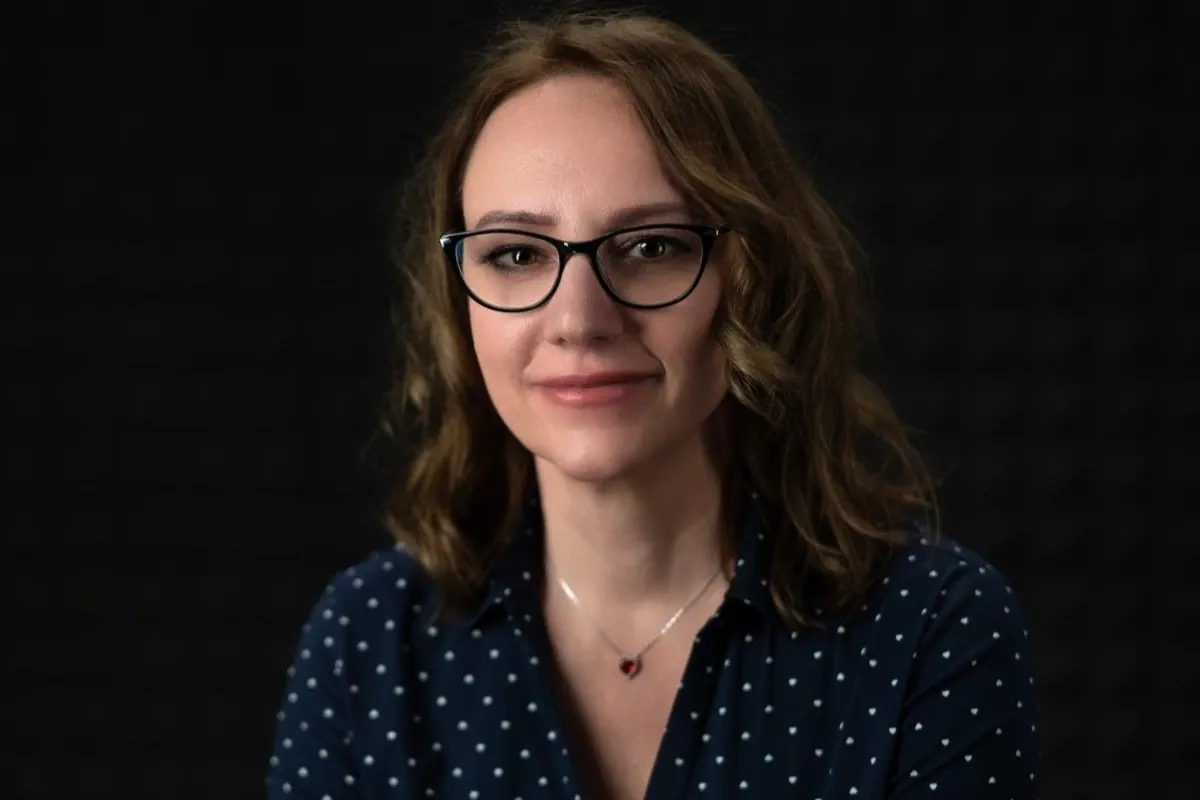 Dr. Eniko Hordovan — medic primar chirurgie plastică și microchirurgie reconstructivă la Grosu Aesthetics Timișoara